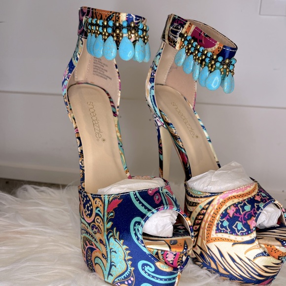 Turquoise shoes - Picture 1 of 2